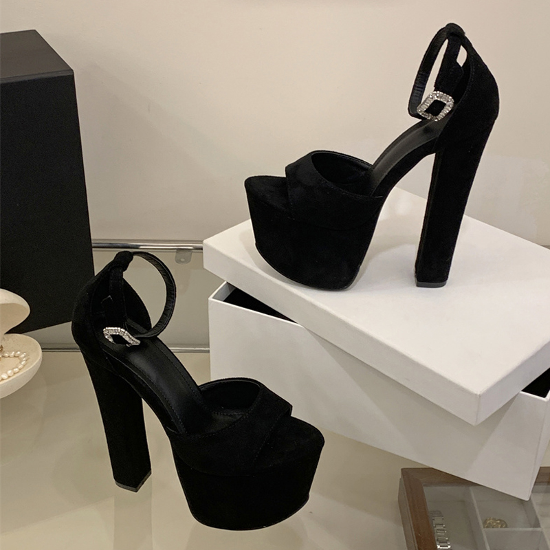 Liyke Model Show Sexy Extreme  - đánh giá và giá Thong Flat Sandal