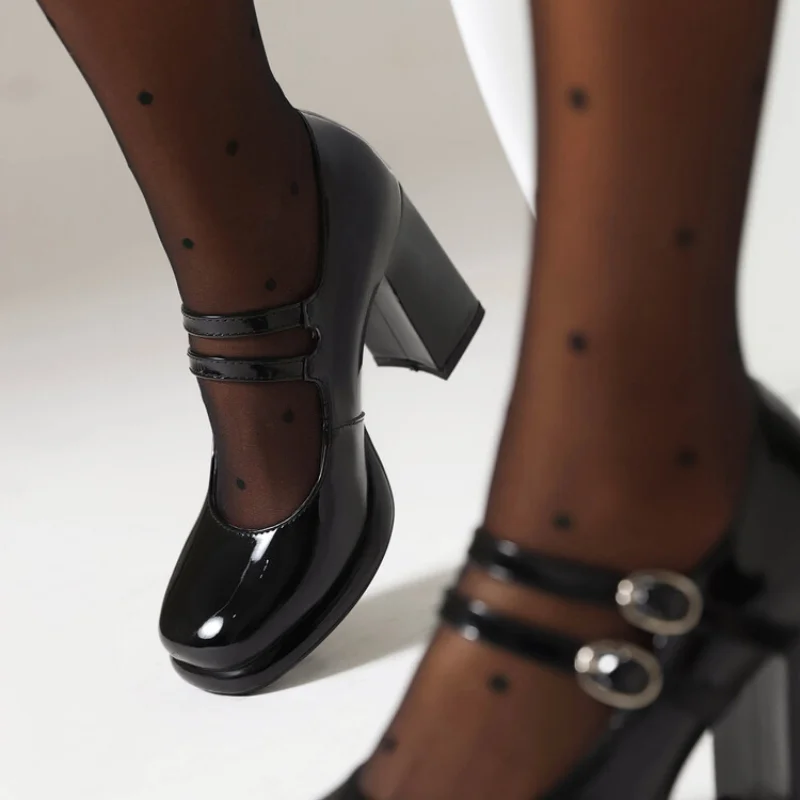 2024 New Patent Leather Double - đánh giá và giá Women'S Shoes Big Feet